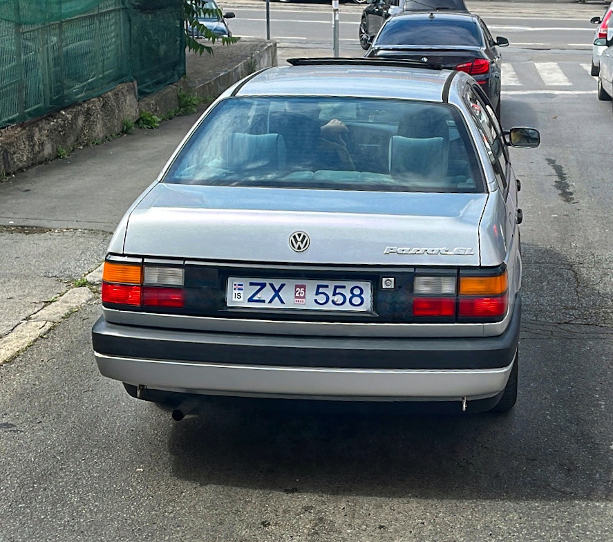 ZX 558, Volkswagen Passat 3rd gen Sedan (B3; 35i), 1988–1993