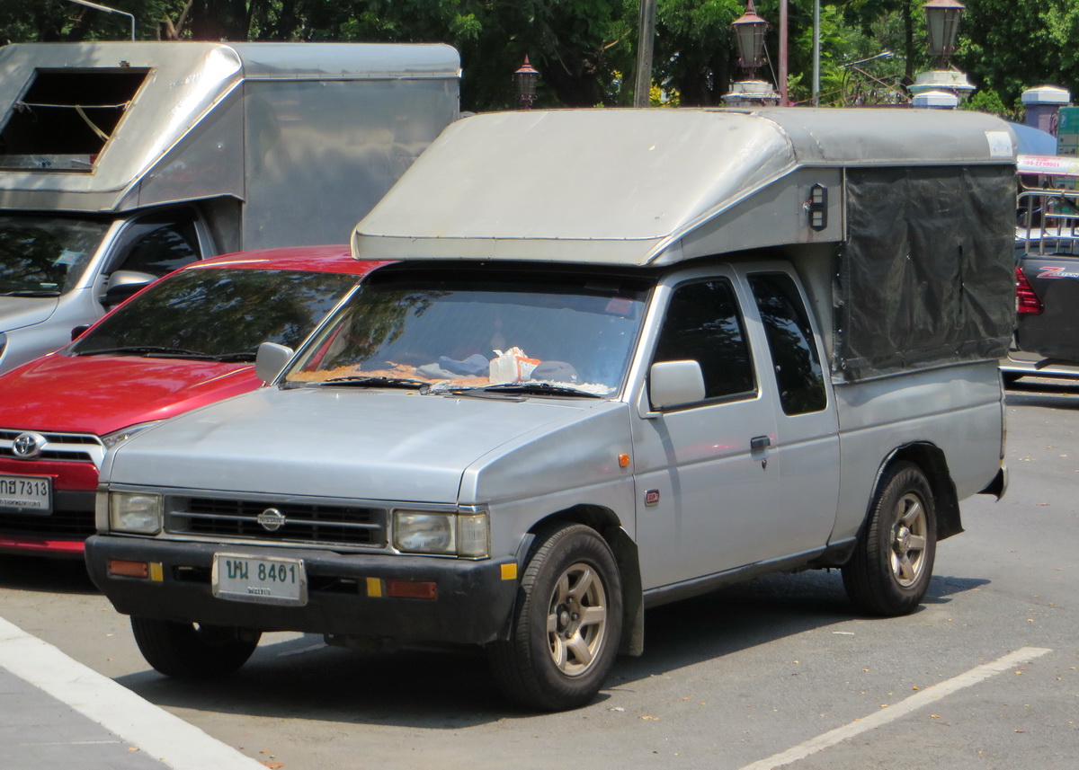 บน 8401, Nissan Pickup 2nd gen (D21), 1985–1997