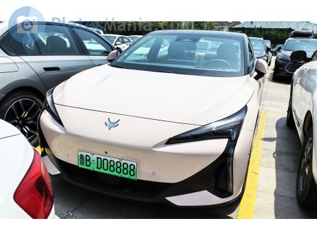 鲁B·D08888, Arcfox αS5