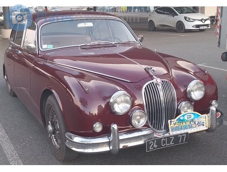 24 CLZ 77, Jaguar Mark-Series