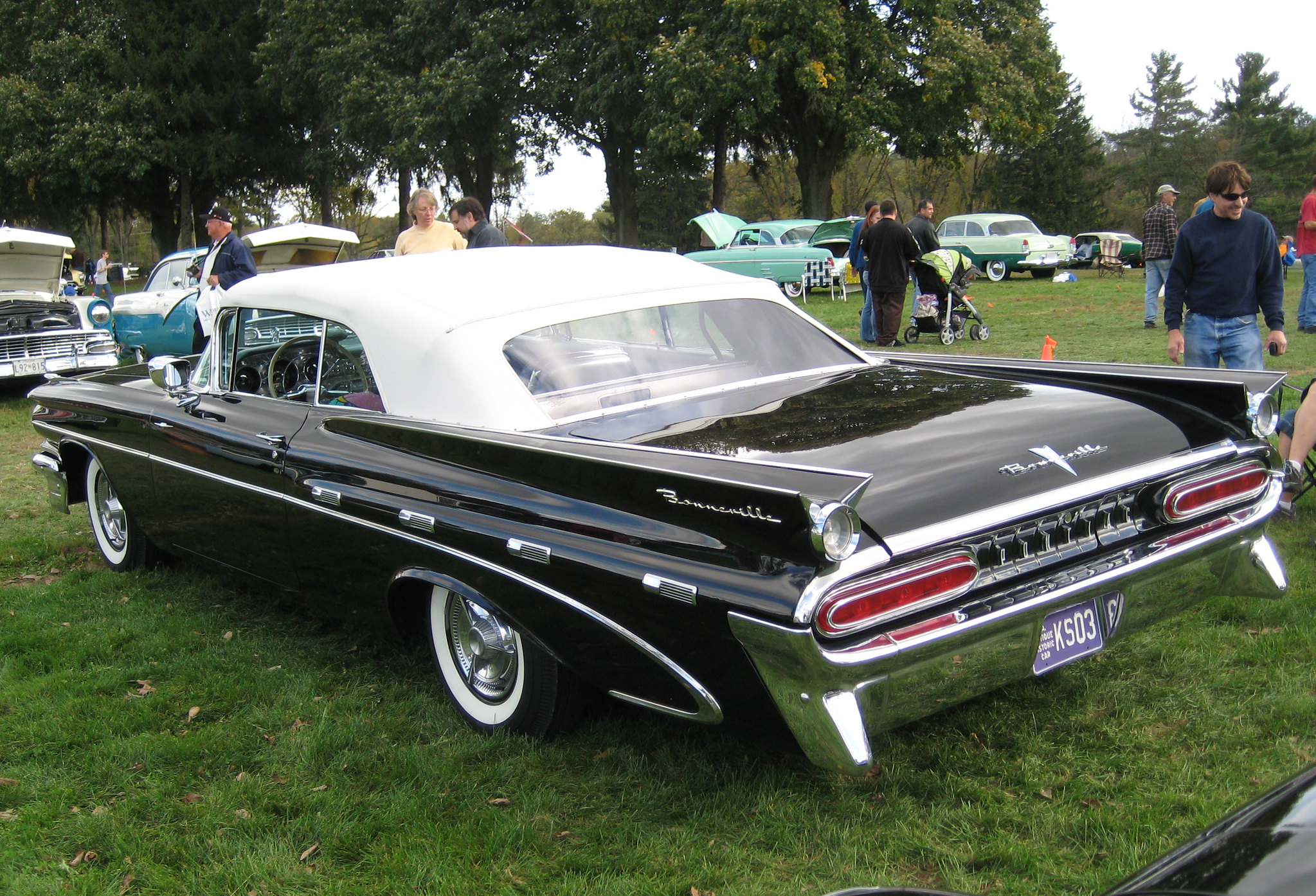 KS03, Pontiac Bonneville 2nd gen 1959 2-door Convertible (2867; B-body), 1958–1959