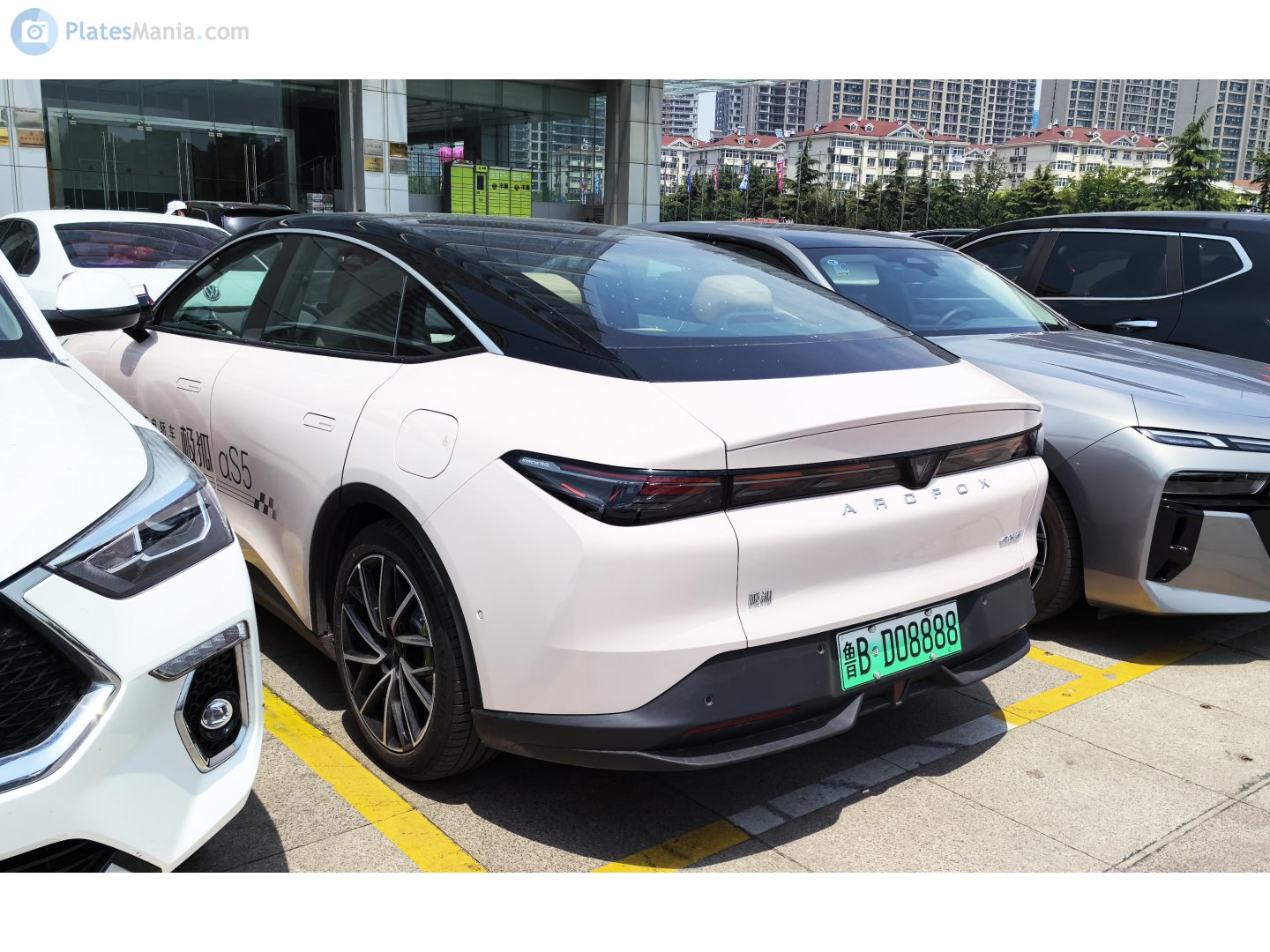 鲁B·D08888, Arcfox αS5 