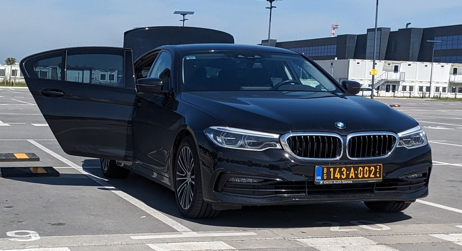 BG 143-A-002, BMW 5 Series 7th gen Sedan (G30/G38), 2017–2020