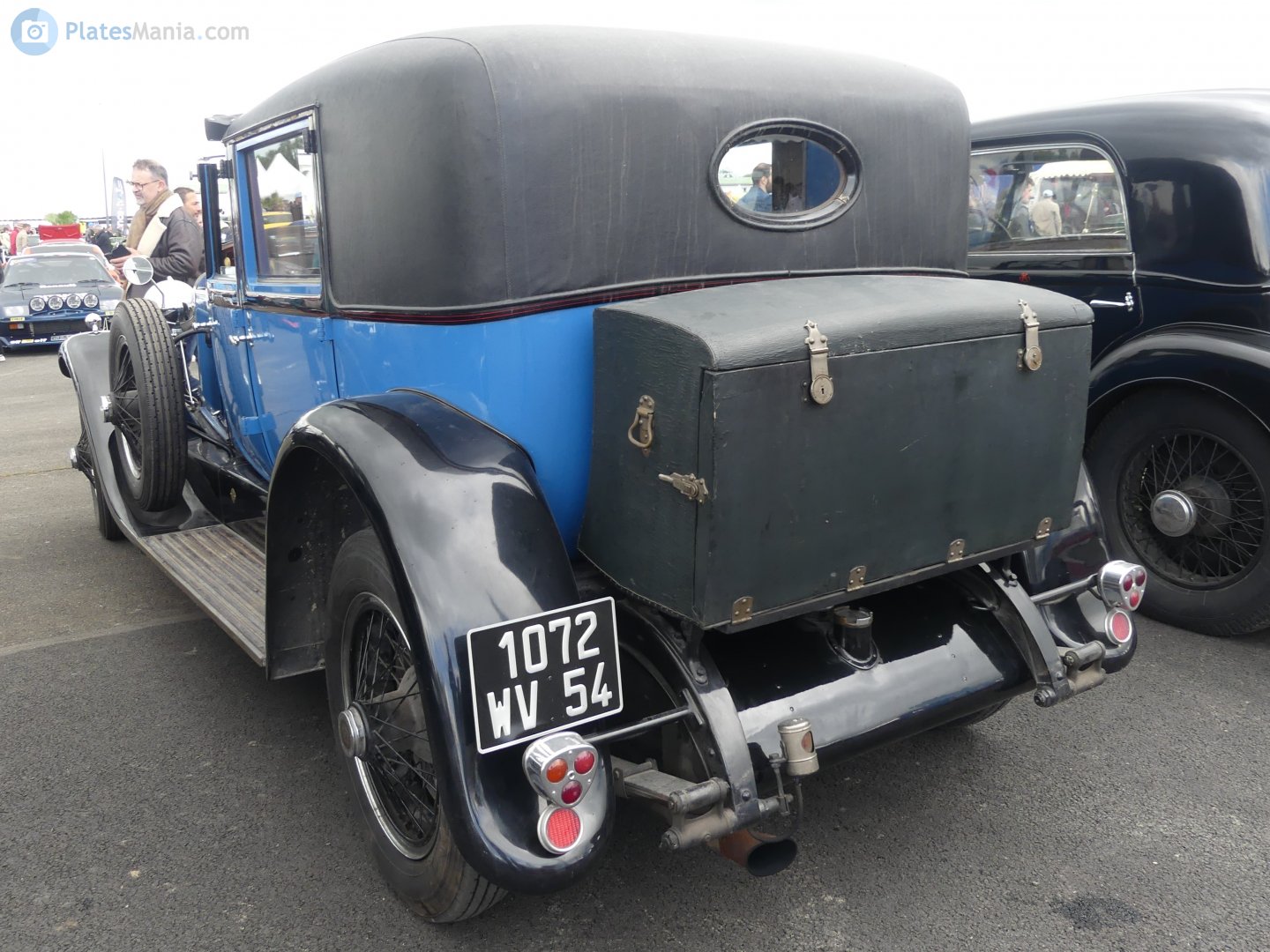 1072 WV 54, Maybach Zeppelin 