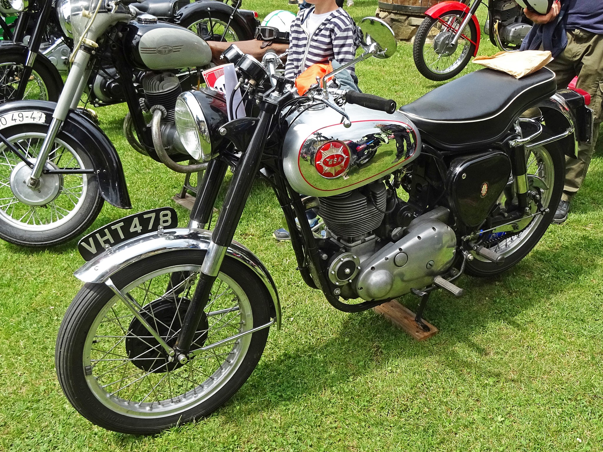 VHT478, BSA Gold Star 