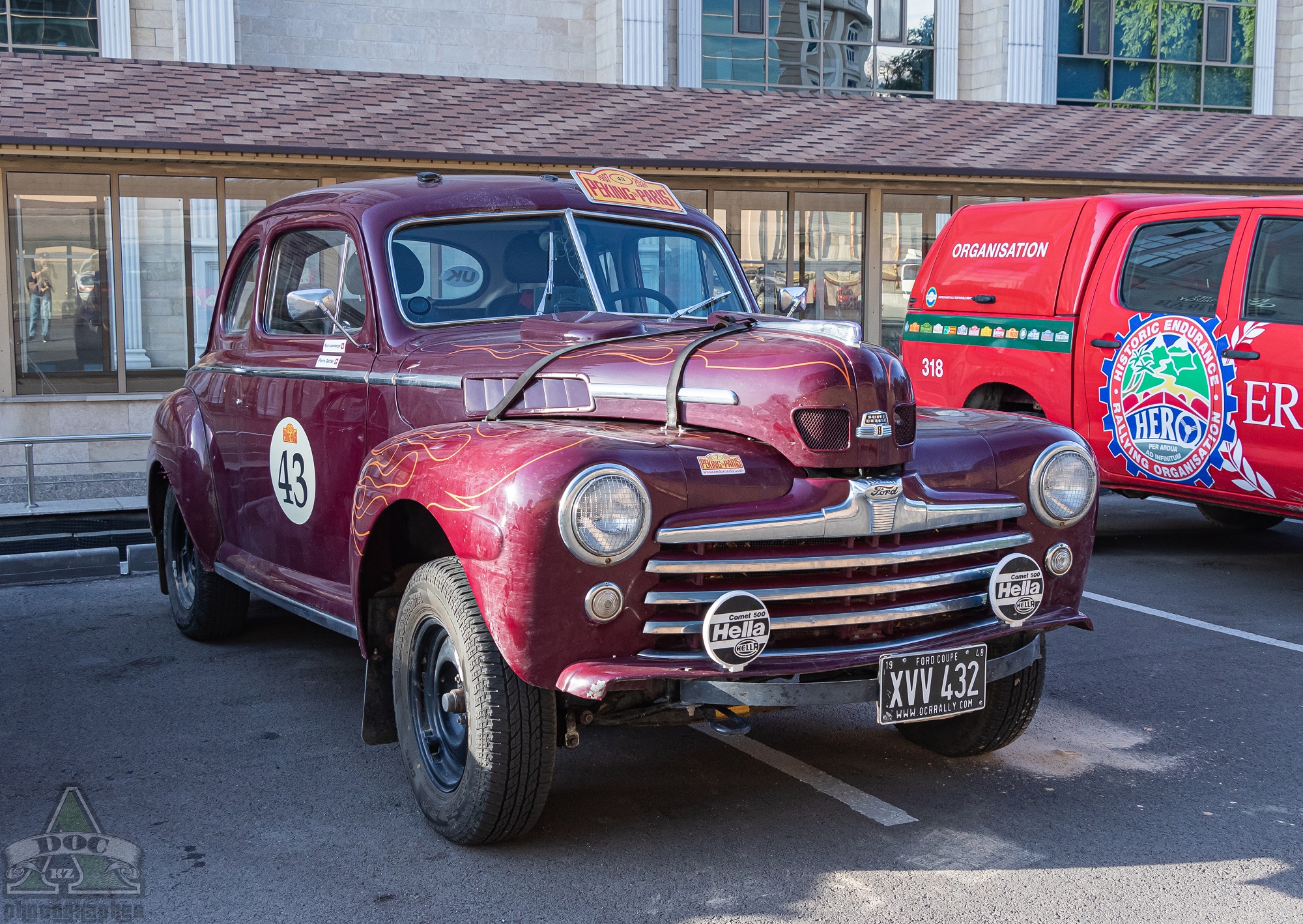 XVV432, Ford Super Deluxe 