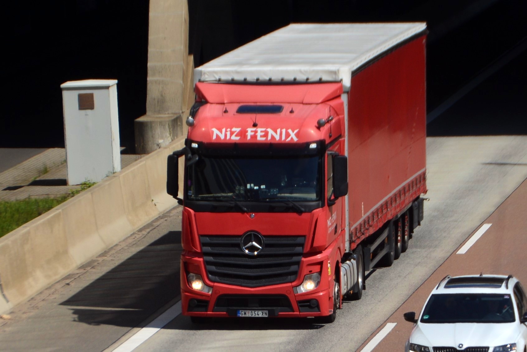GM 054-XN, Mercedes-Benz Actros 3rd gen (MP4/MP5), 2011–