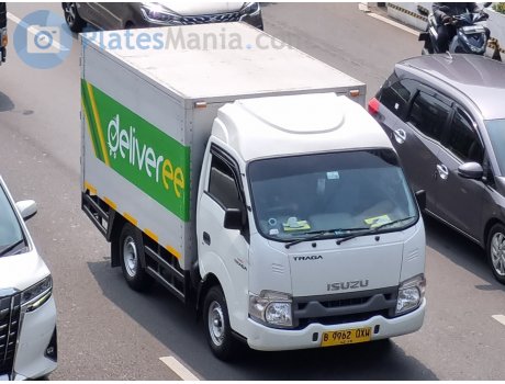 B 9962 UXW, Isuzu Traga