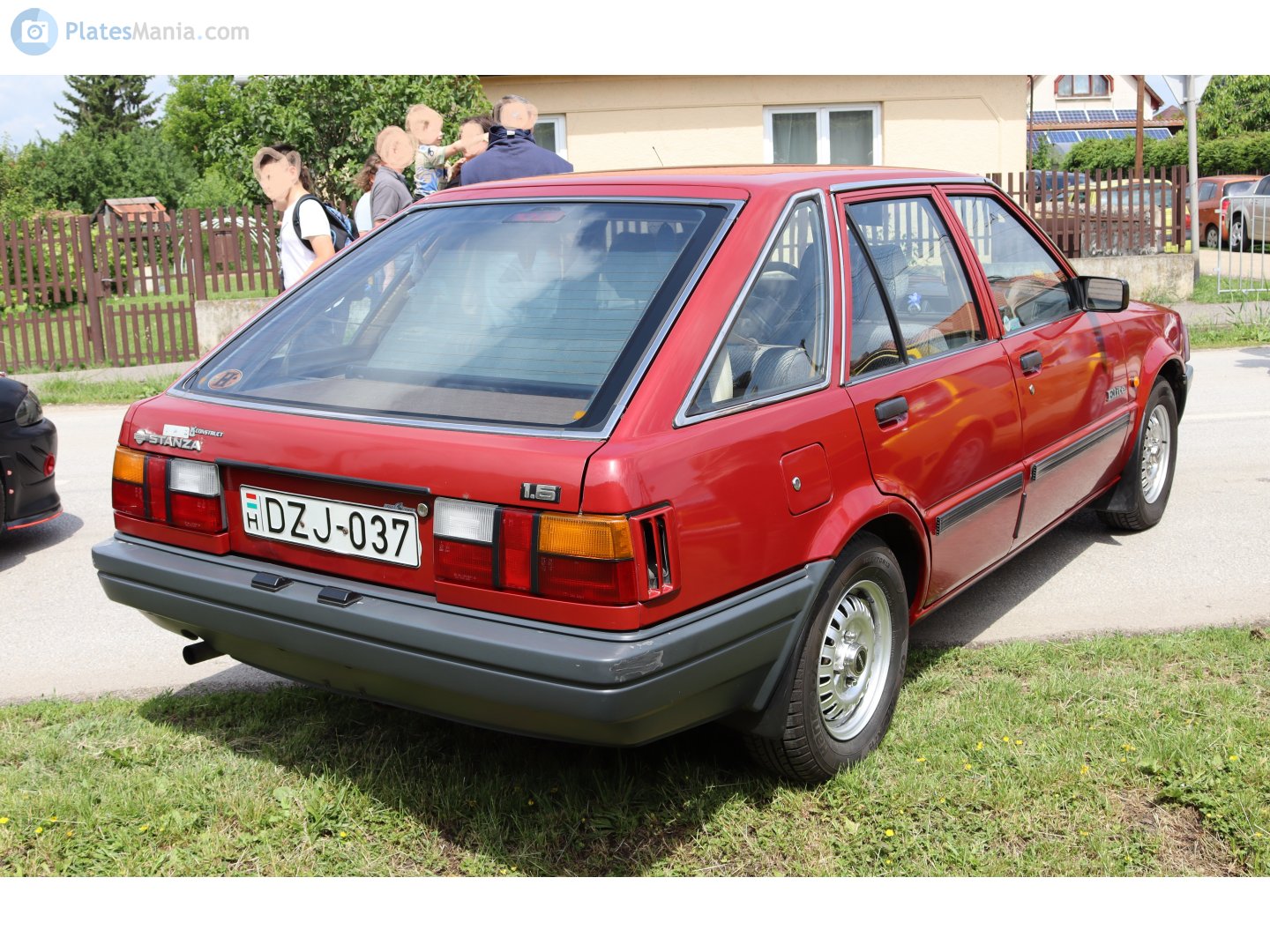 DZJ-037, Nissan Stanza 2nd gen 5-door Liftback (T11), 1981–1986