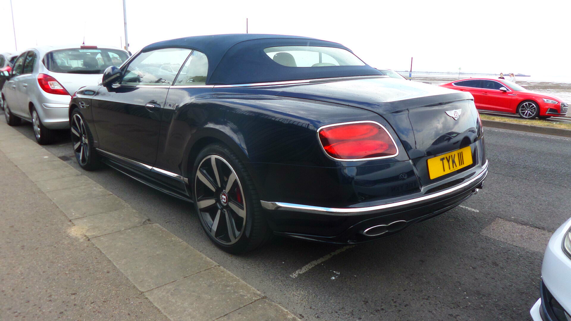 TYK111, Bentley Continental 5th gen GTC, 2011–2019