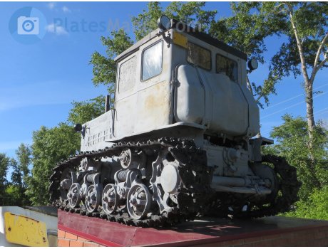 0656 НА, KhTZ ДТ-54