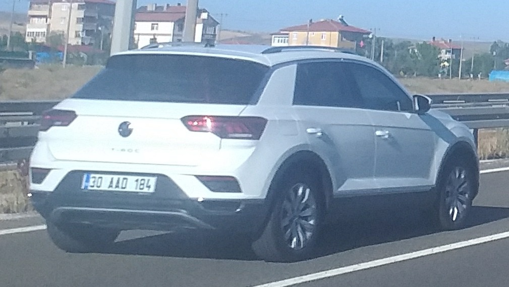 30 AAD 184, Volkswagen T-Roc 1st gen SUV (A11), 2017–2022