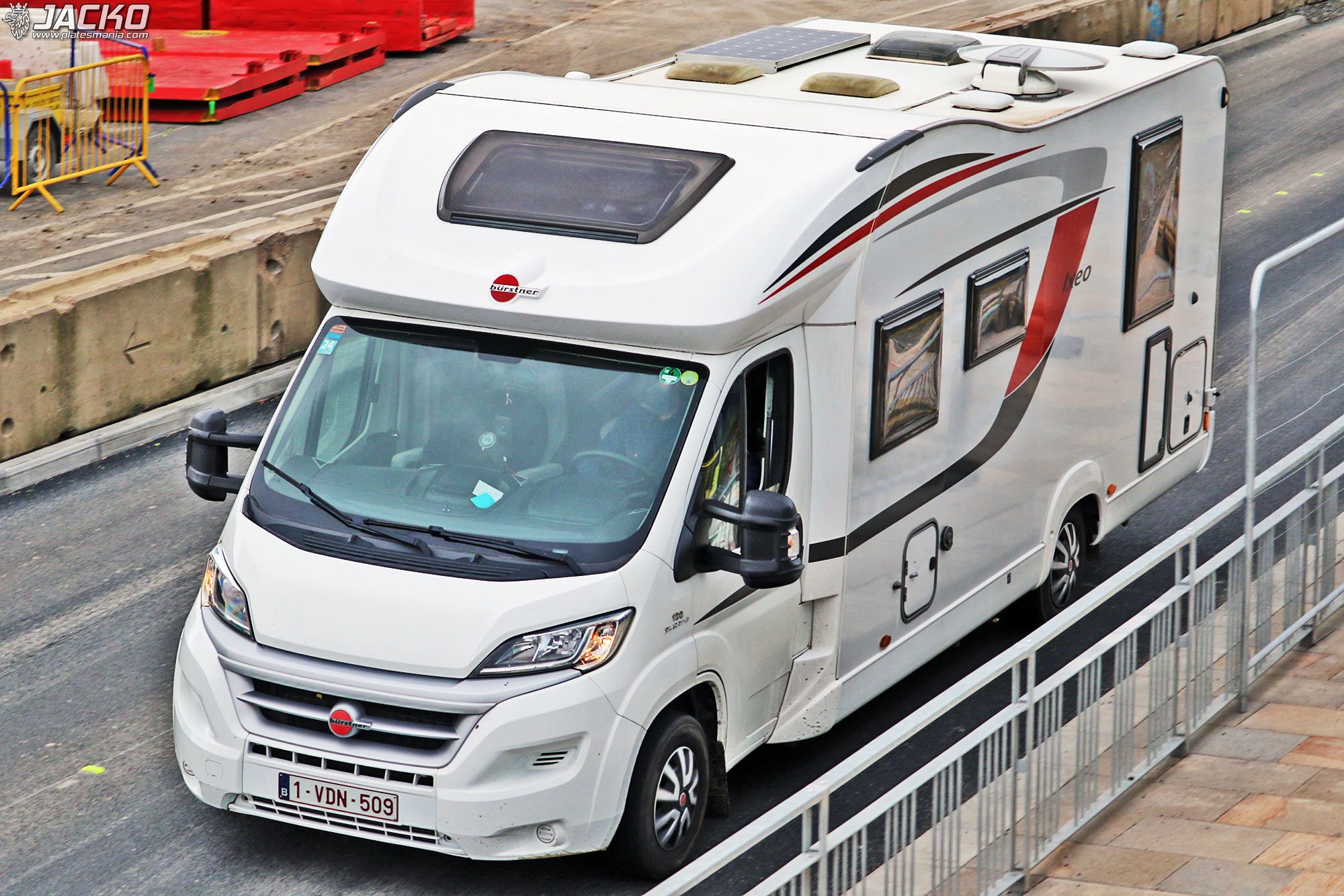 1-VDN-509, Bürstner Ixeo 