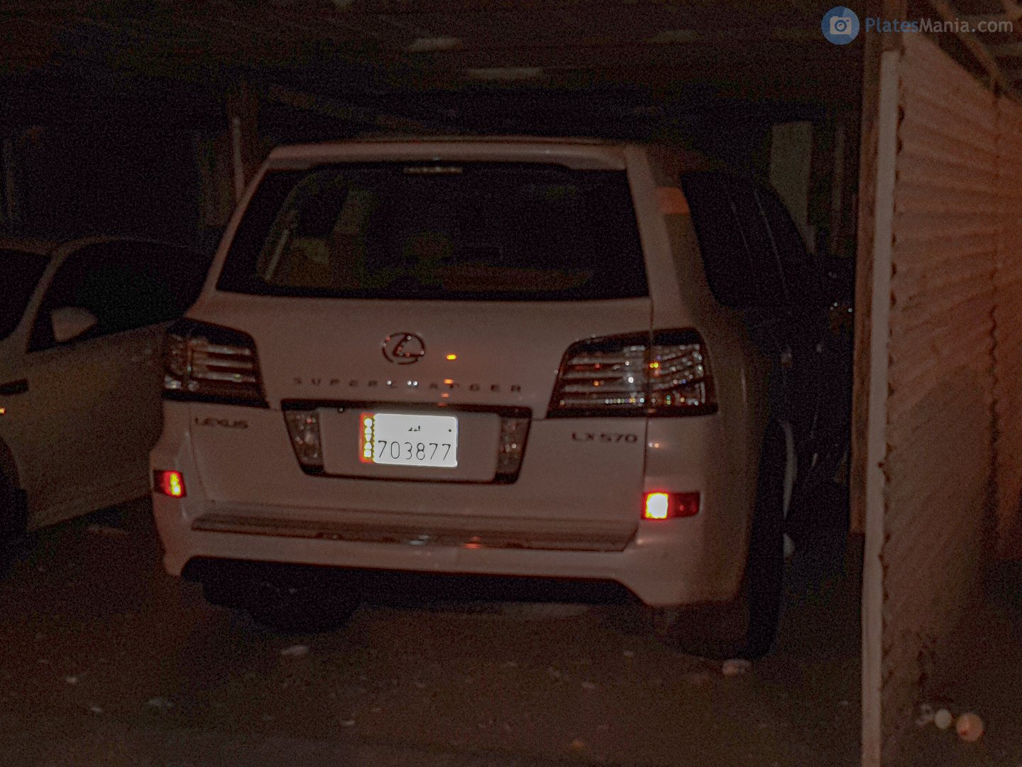 703877, Lexus LX 3rd gen (J200), 1st facelift, 2012–2015