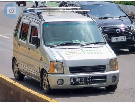 B 8916 DS, Suzuki Karimun