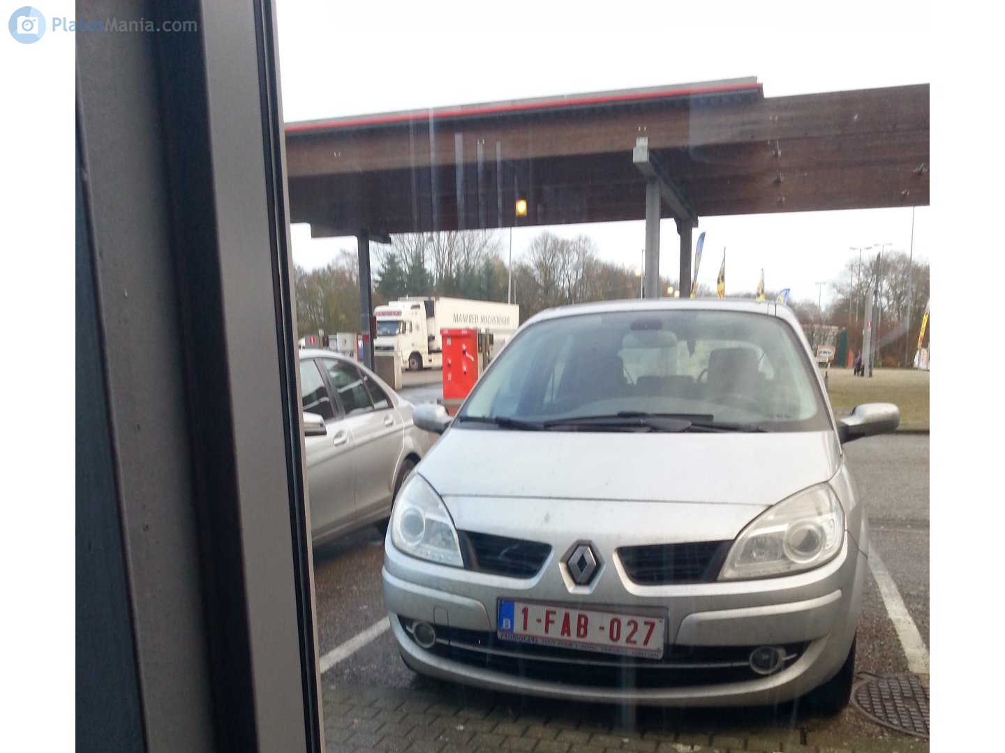 1-FAB-027, Renault Scénic 