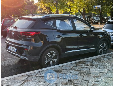 AB 466 JR, MG ZS SUV