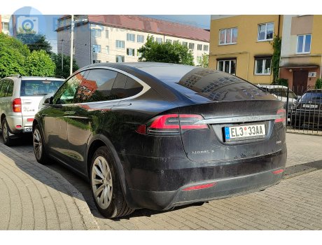 EL3 33AA, Tesla Model X