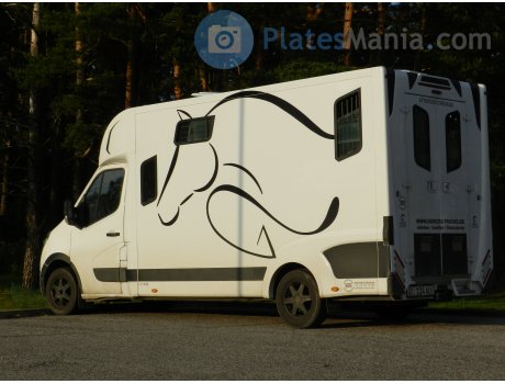 09 124 AEV, Renault Master