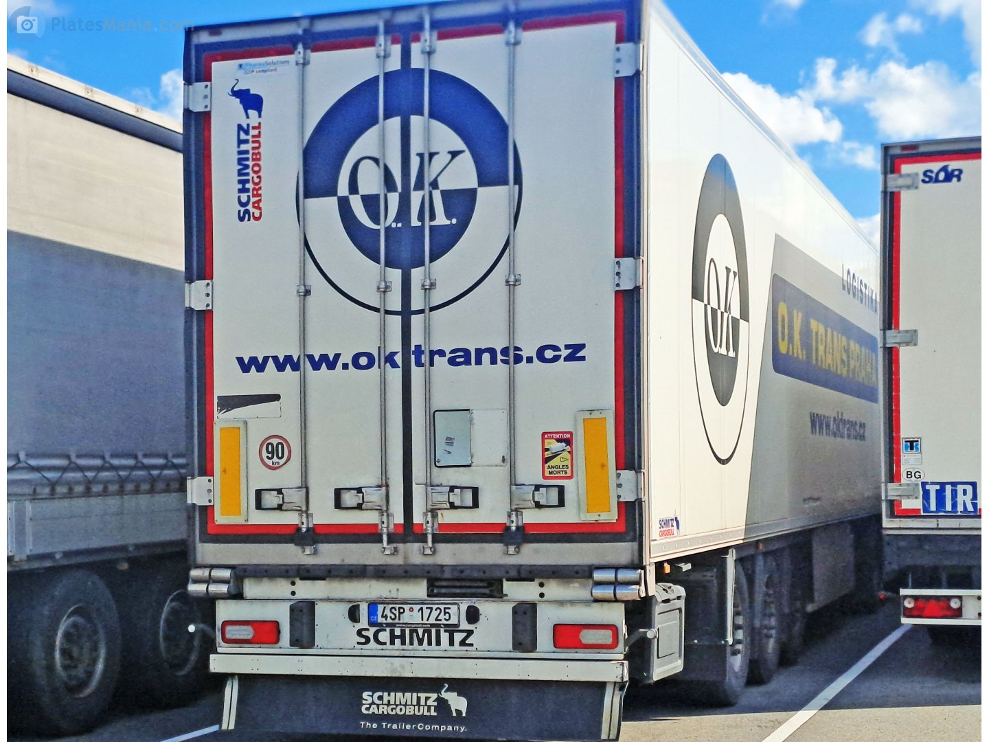 4SP 1725, Schmitz SKO 