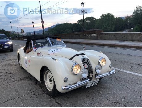 なにわ 330 ほ 845, Jaguar XK120