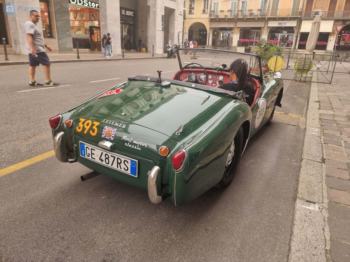 GE 487 RS, Triumph TR3 