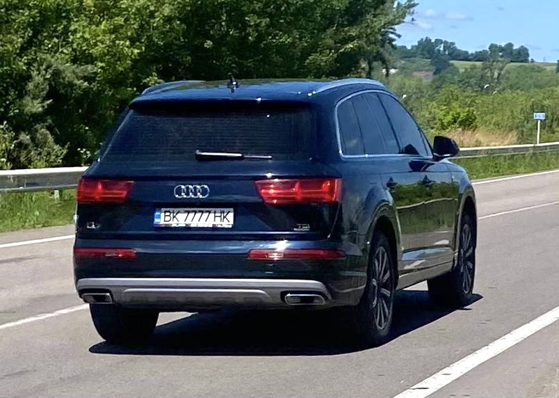 BK 7777 HK, Audi Q7 2nd gen (4MB), 2015–2019