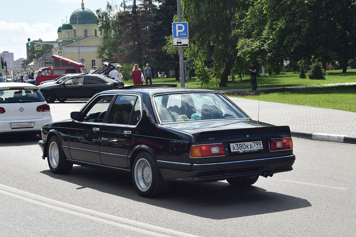 а 380 ка 799, BMW 7 Series 1st gen (E23), 1977–1987
