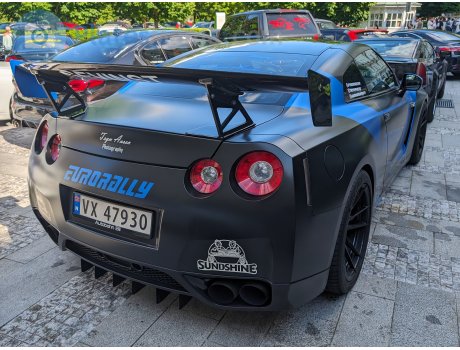 VX 47930, Nissan GT-R