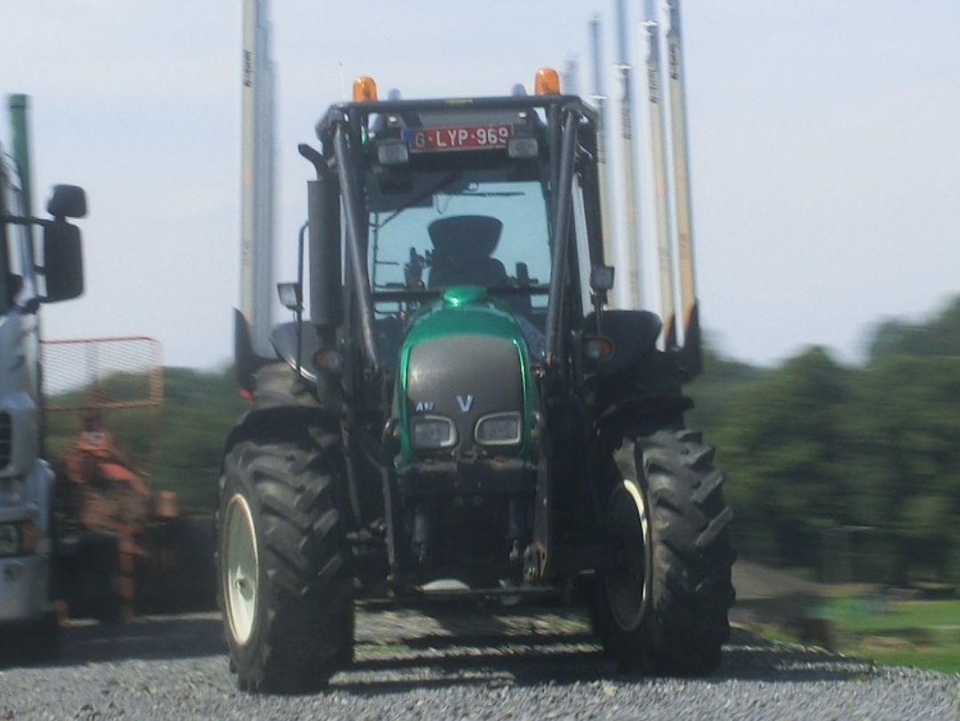 G-LYP-969, Valtra A Series 