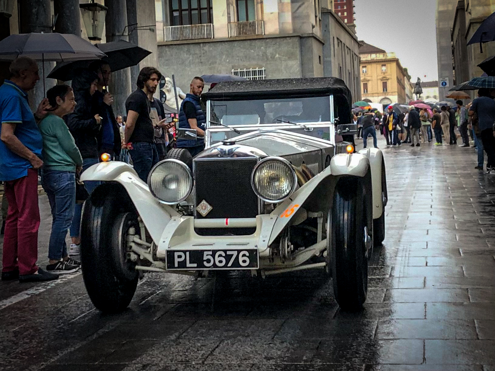 PL5676, Invicta 4½ Litre 