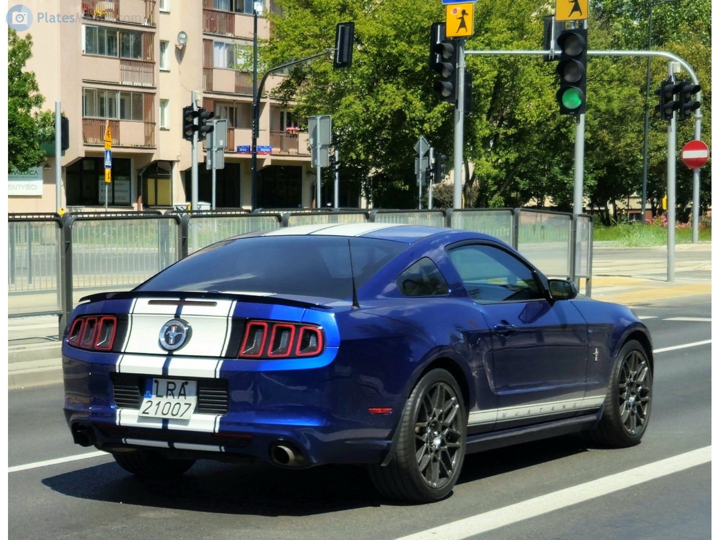 LRA 21007, Ford Mustang 5th gen 2-door Coupé (S197), 2nd facelift, 2012–2014