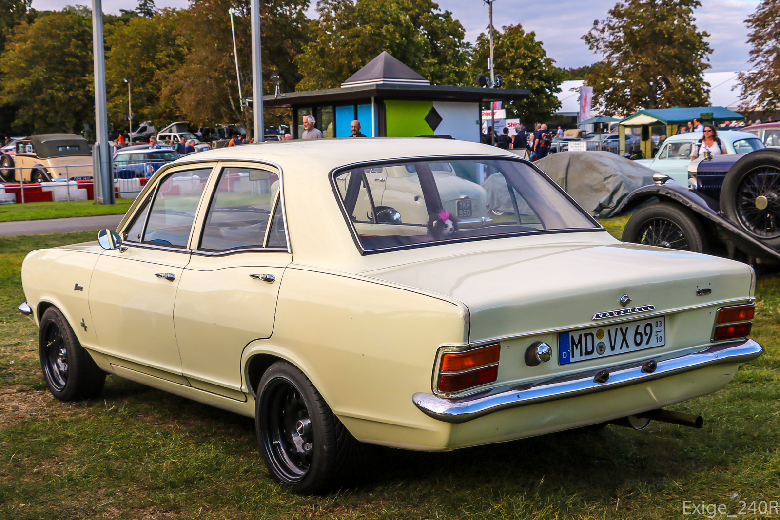 MD VX 69 (03/10), Vauxhall Viva 4-door Sedan (HB), 1966–1970