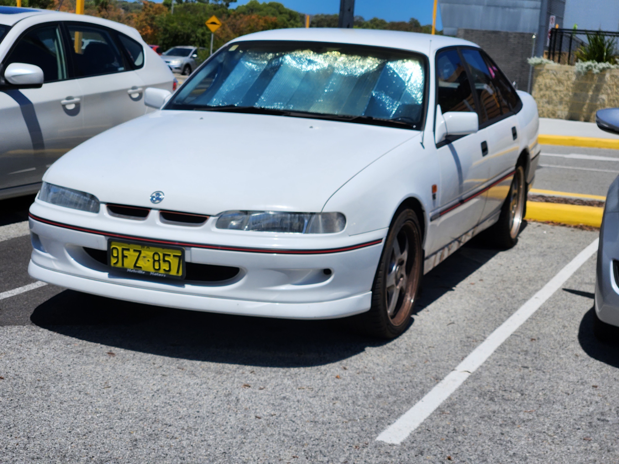 9FZ-857, Holden Commodore 2nd gen Sedan (VN/VP/VR/VS), 1988–1997