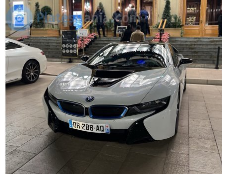 DR-288-AQ, BMW i8