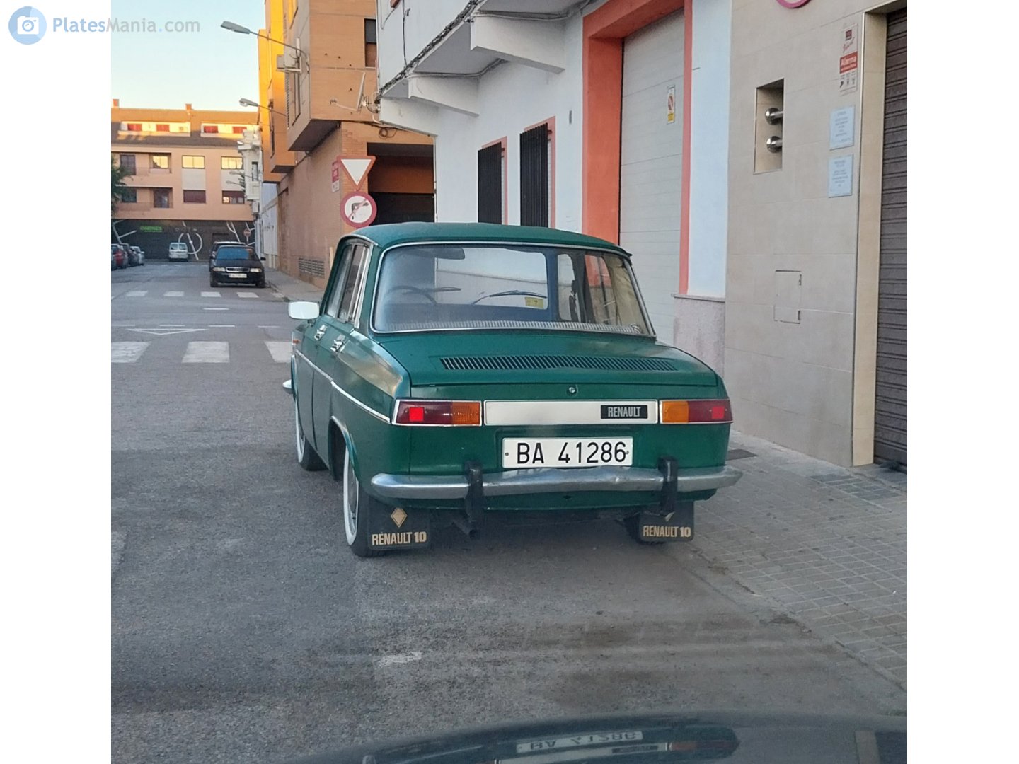 BA-41286, Renault 10 1st gen Sedan (119), 1965–1967