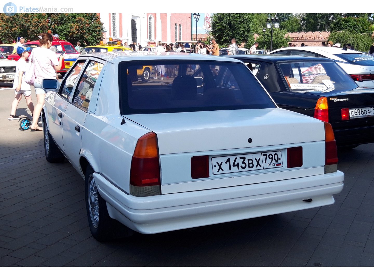 х 143 вх 790, Moskvich (AZLK) 2142 2142 Sedan, 1996­–2002