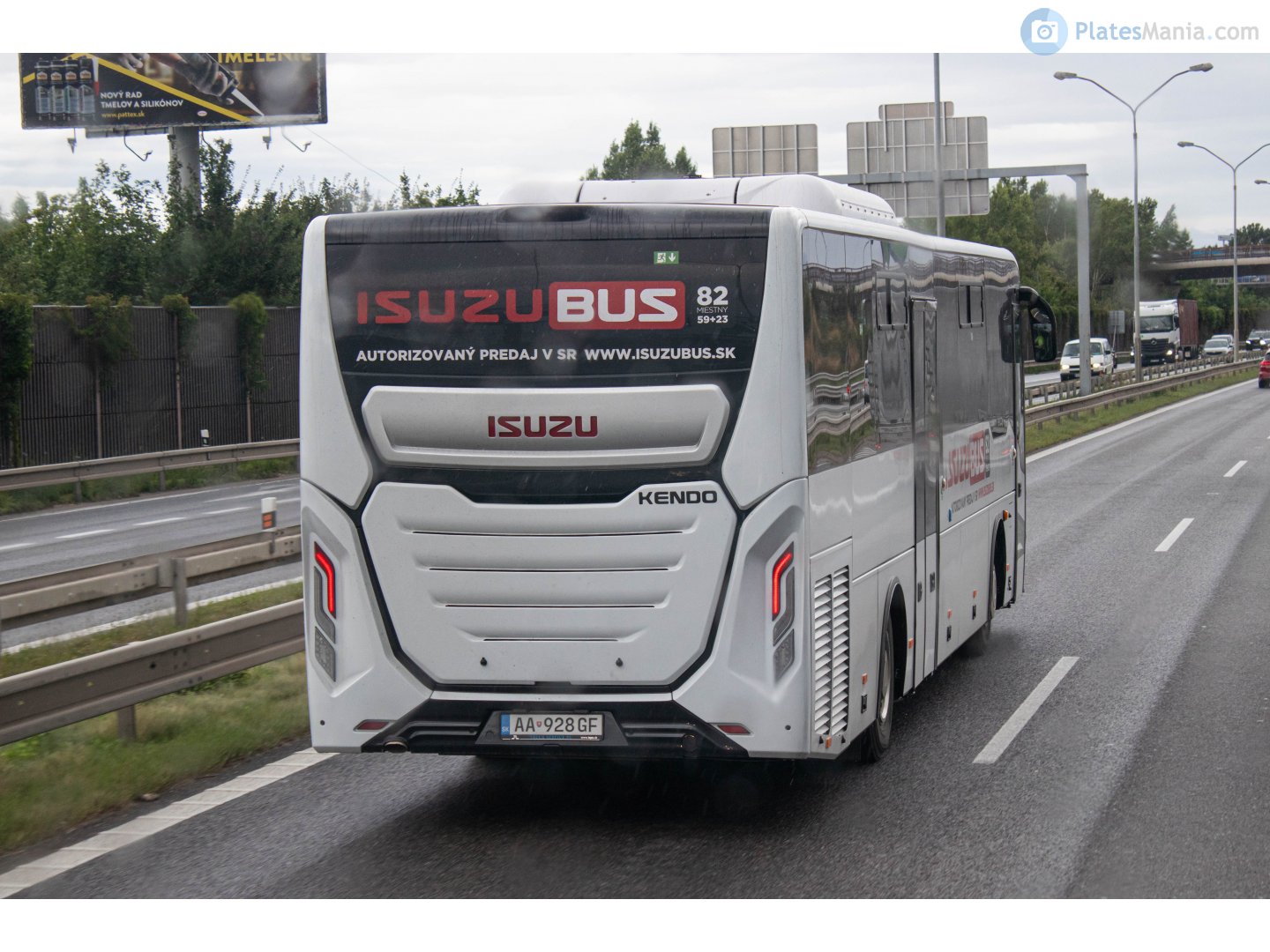 AA 928GF, Isuzu Kendo 