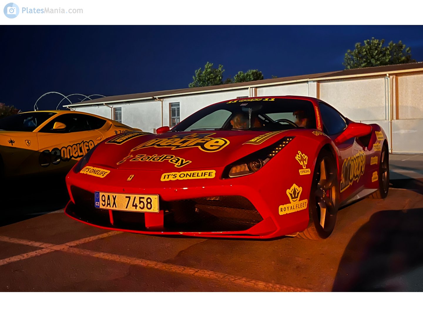 9AX 7458, Ferrari 488 1st gen (GTB) Berlinetta (F142M), 2015–2019