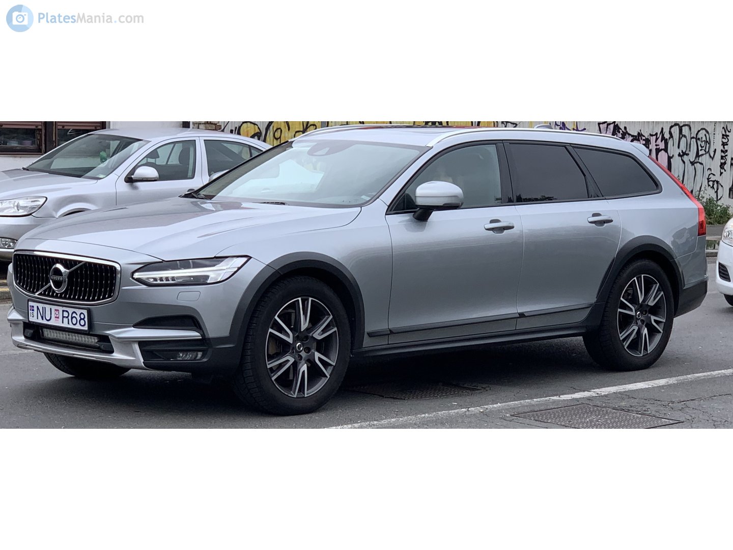 NU R68, Volvo V90 2nd gen Cross Country (235/236), 2016–