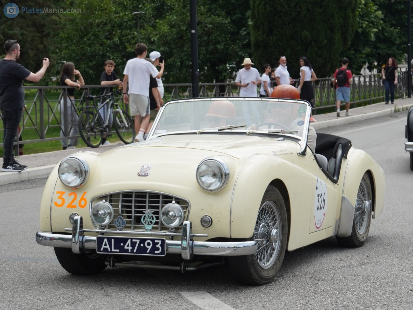 AL-47-93, Triumph TR2 