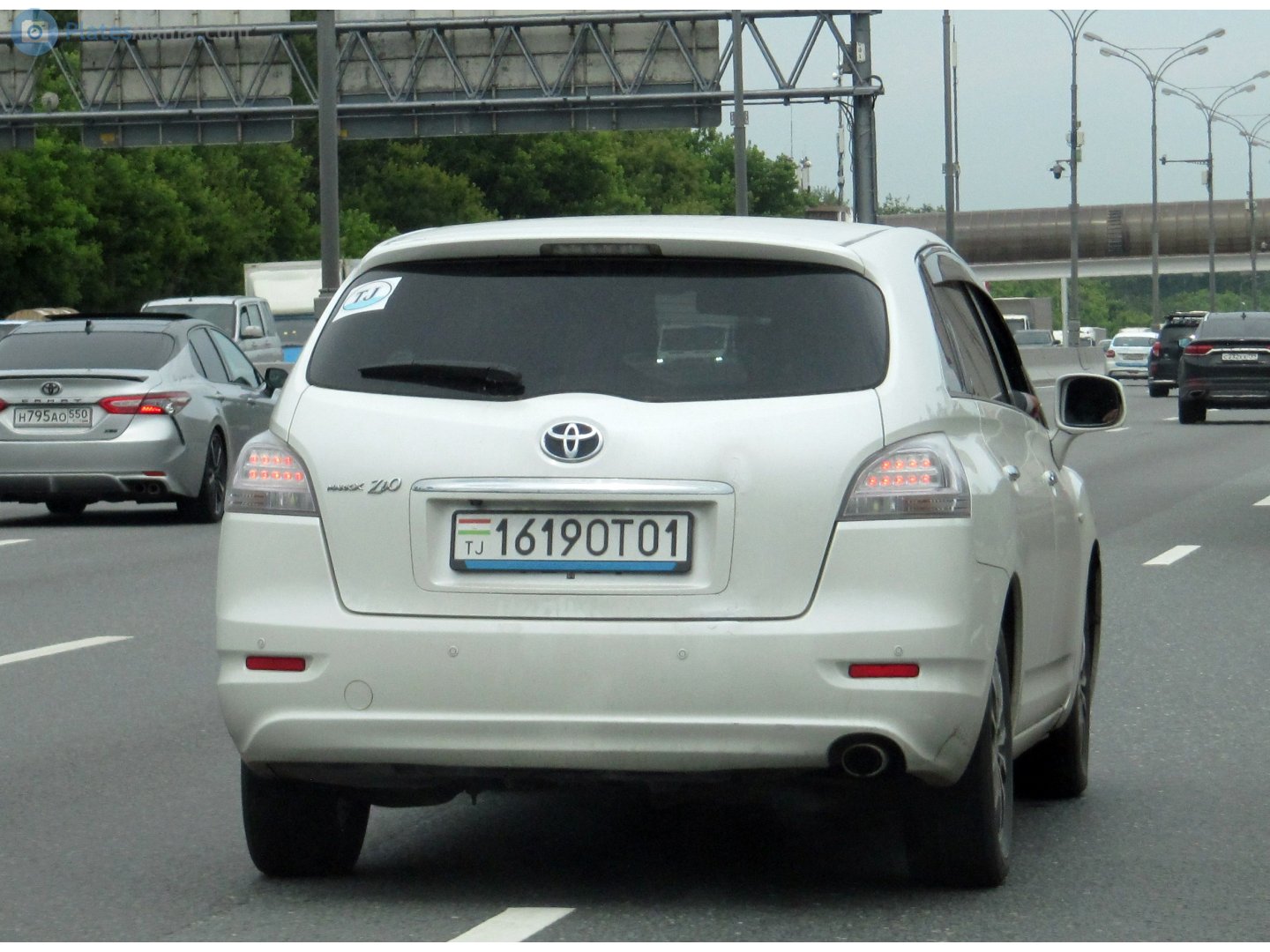 1619OT01, Toyota Mark X 1st gen ZiO Wagon (ANA10), 2007–2013