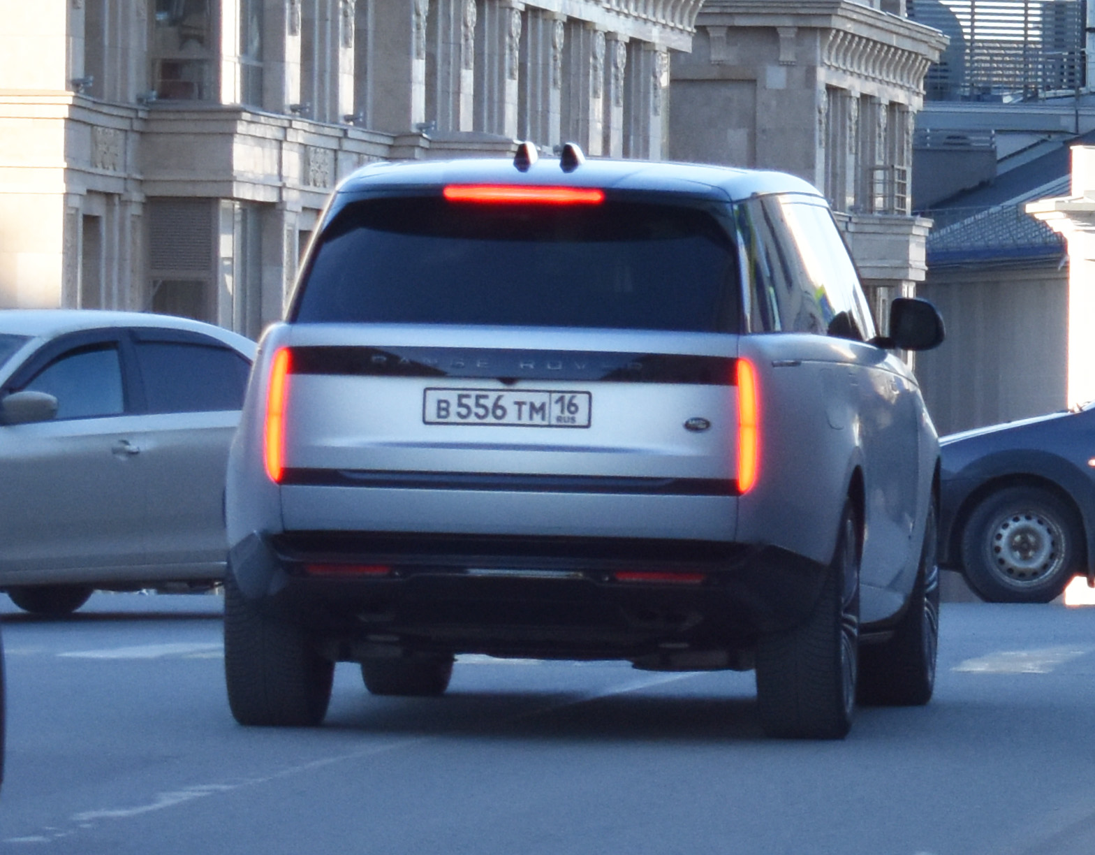 в 556 тм 16, Land Rover Range Rover 5th gen (L460), 2022–