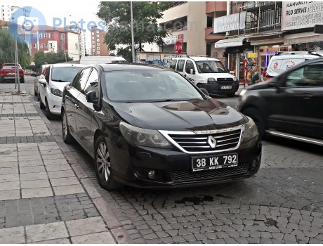 38 KK 792, Renault Latitude