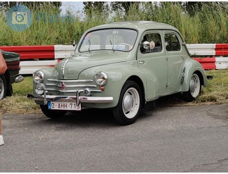 O-AHH-715, Renault 4CV