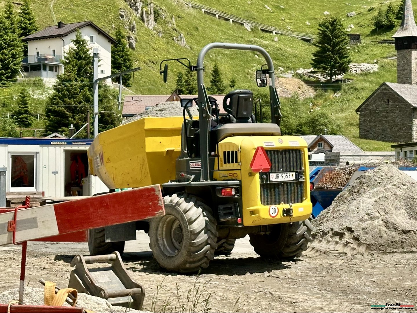 UR 9053, Wacker Neuson DW-Series 