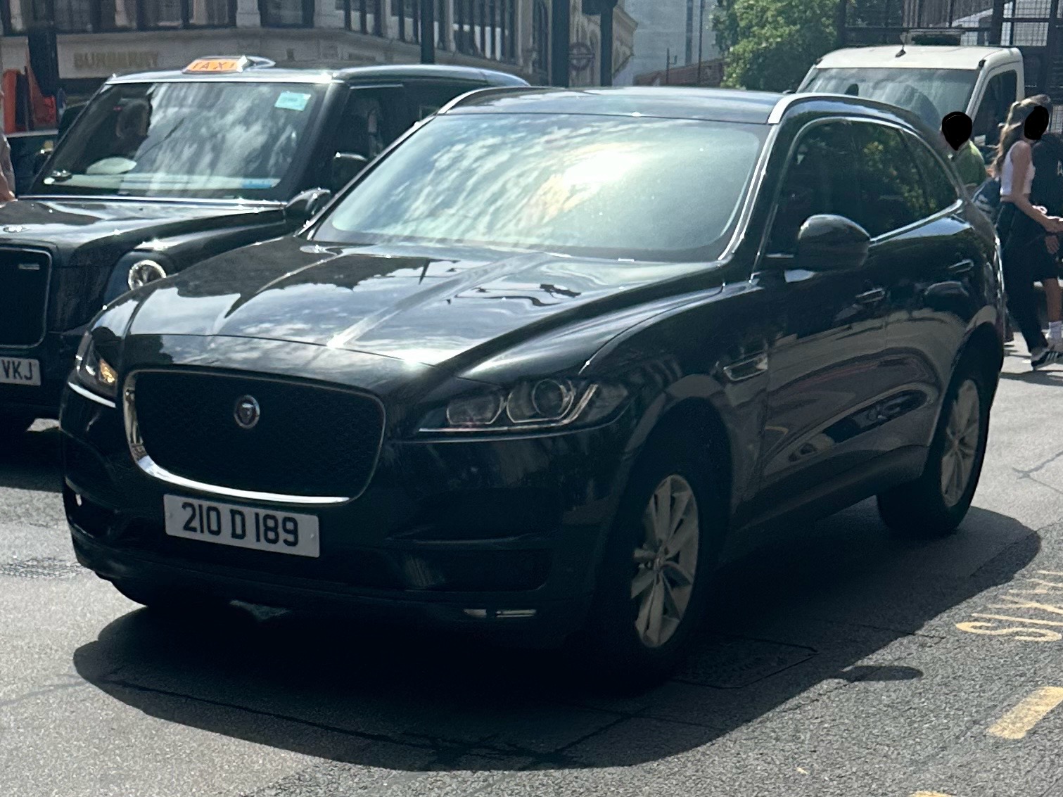 210D189, Jaguar F-Pace 1st gen (X761), 2016–