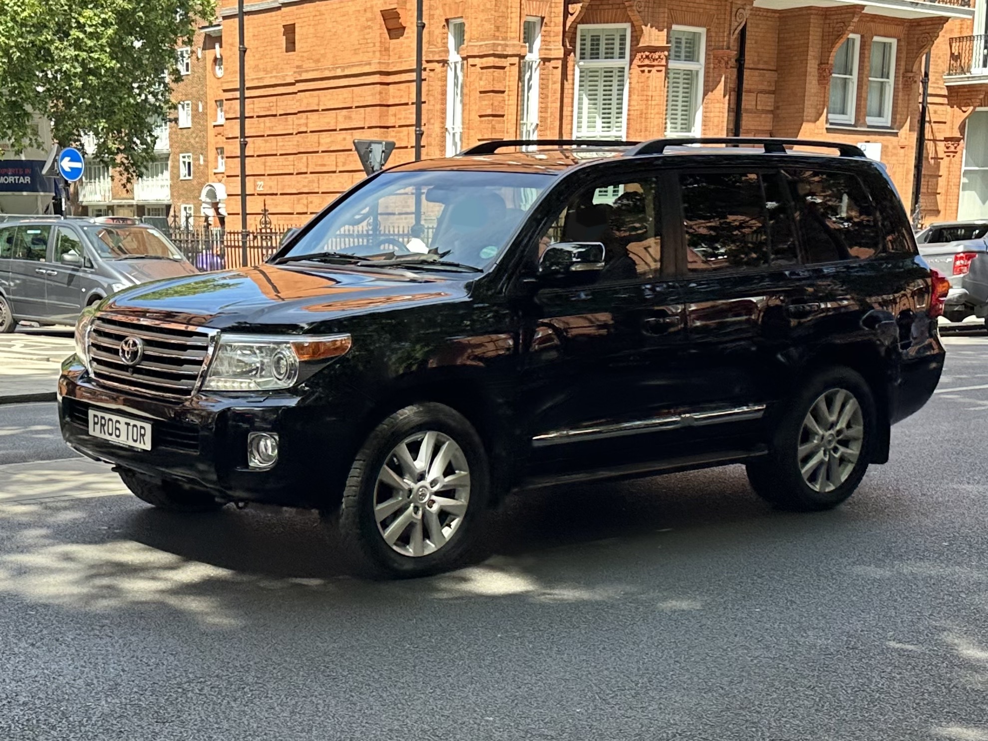 PR06TOR, Toyota Land Cruiser 200 (J200), 1st facelift, 2011–2015