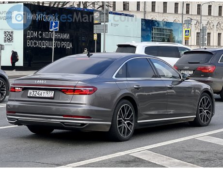 в324ат977, Audi A8