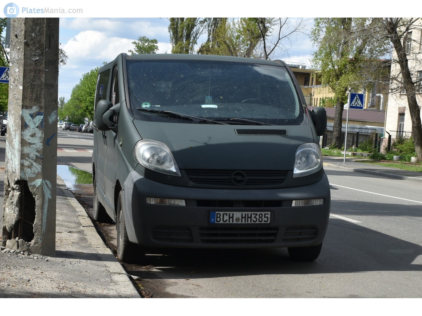 BCH HH 385, Opel Vivaro 1st gen Van (A; X83), 2001–2014